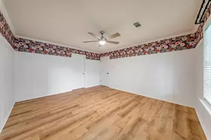 16326 Heatherdale Dr, Houston, TX 77059 - Photo 17
