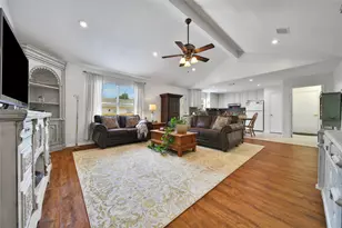 16389 Sun View Ln, Conroe, TX 77302 - Photo 7