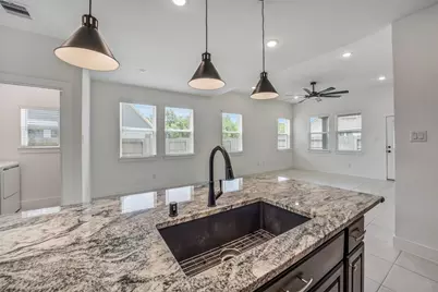 19384 Poppy Village Circle, Magnolia, TX 77355 - Photo 13
