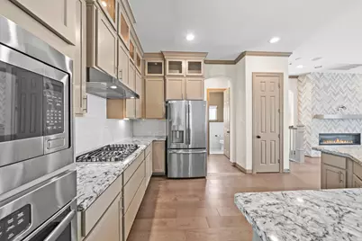 1506 Grayson Oaks Place, Houston, TX 77043 - Photo 9