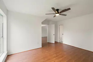 915 S Diamondhead Blvd, Crosby, TX 77532 - Photo 13