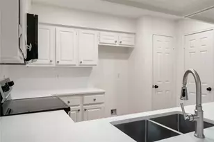 915 S Diamondhead Blvd, Crosby, TX 77532 - Photo 11