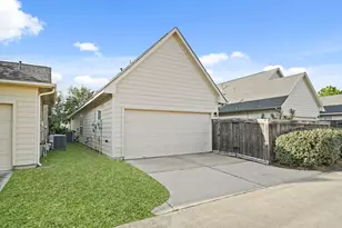 17242 Mitchell Pass Ln, Humble, TX 77346 - Photo 33