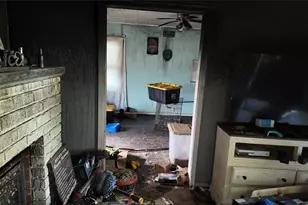 1801 N Ave T, Freeport, TX 77541 - Photo 9