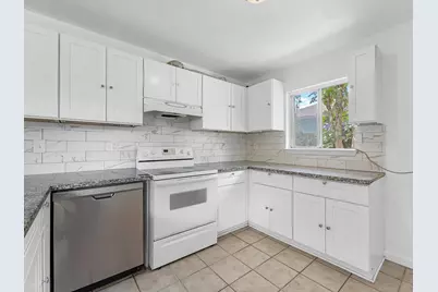 8161 Record Street, Houston, TX 77028 - Photo 7