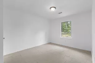 8161 Record St, Houston, TX 77028 - Photo 9