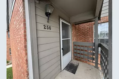 256 Jefferson Parkway, Fort Worth, TX 76107 - Photo 5