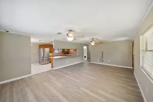 1085 County Rd 2222, Cleveland, TX 77327 - Photo 7