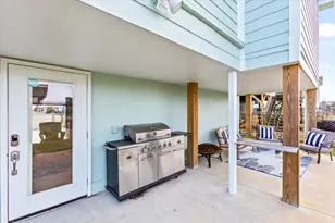 2127 65th St, Galveston, TX 77551 - Photo 43