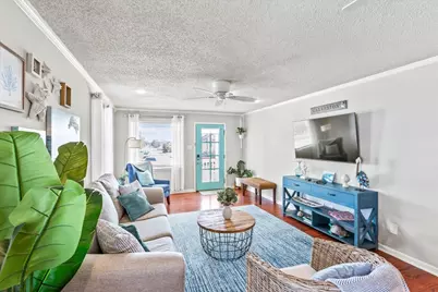 2127 65th Street, Galveston, TX 77551 - Photo 5