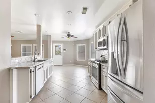 1864 Silent Shore Ct, League City, TX 77573 - Photo 17