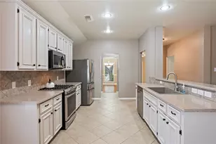 1864 Silent Shore Ct, League City, TX 77573 - Photo 17