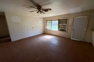 1301 Vauthier St, La Marque, TX 77568 - Photo 9