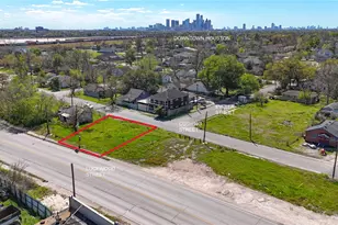 3513 Lockwood Dr, Houston, TX 77026 - Photo 1