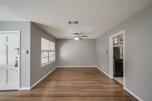 3322 Elmridge St, Houston, TX 77025 - Photo 5
