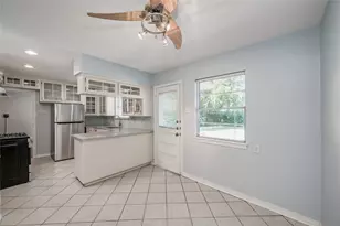 3322 Elmridge St, Houston, TX 77025 - Photo 15