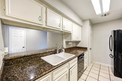 940 Wycliffe Drive #6, Houston, TX 77079 - Photo 37