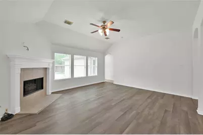 10 Barker Ridge Court, Spring, TX 77382 - Photo 11