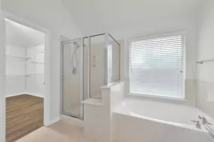 10 Barker Ridge Ct, Spring, TX 77382 - Photo 17