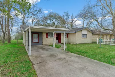 3230 Virginia Street, La Marque, TX 77568 - Photo 3