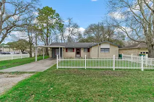 3230 Virginia St, La Marque, TX 77568 - Photo 1