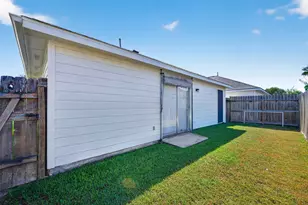11719 Fossil Rock Ln, Houston, TX 77034 - Photo 23