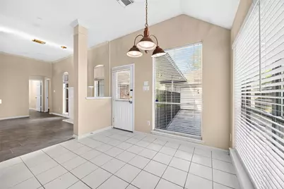 5814 Eldridge Glen Drive, Houston, TX 77041 - Photo 13