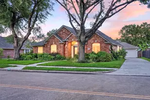 5814 Eldridge Glen Dr, Houston, TX 77041 - Photo 1