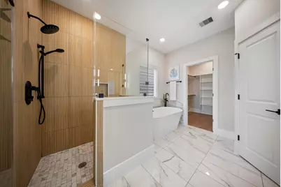 3516 Piney Woods Dr, Houston, TX 77018 - Photo 11