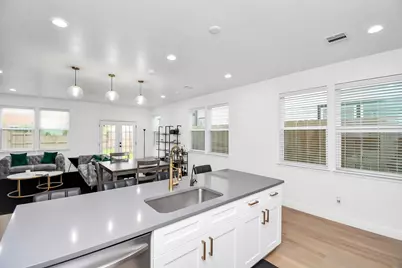 4124 Dorchester Street, Houston, TX 77016 - Photo 9