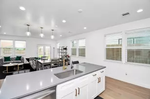 4124 Dorchester St, Houston, TX 77016 - Photo 9