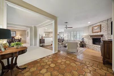 12630 Kingsride Lane, Houston, TX 77024 - Photo 9