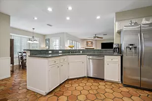 12630 Kingsride Ln, Houston, TX 77024 - Photo 15