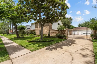 11635 Sageking Drive, Houston, TX 77089 - Photo 1