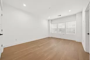 328 Neyland St, Houston, TX 77022 - Photo 11