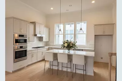 1004 Lamelia Lane, Houston, TX 77008 - Photo 5