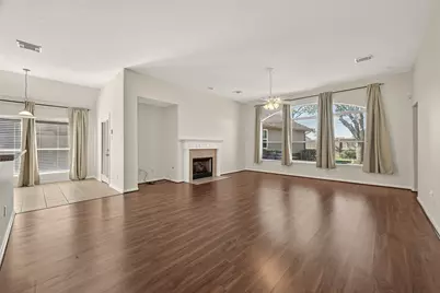 1608 Spring Glen Lane, Pearland, TX 77581 - Photo 9