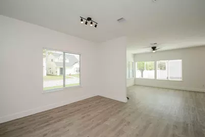 9939 Farrell Drive, Houston, TX 77070 - Photo 15