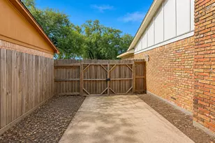 1023 Beaver Bend Rd, Houston, TX 77088 - Photo 13