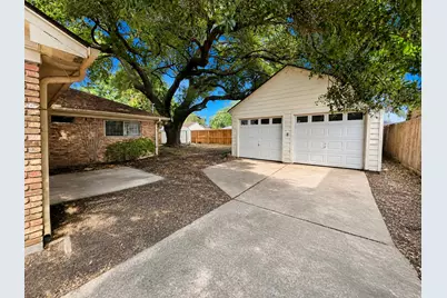 1023 Beaver Bend Road, Houston, TX 77088 - Photo 11
