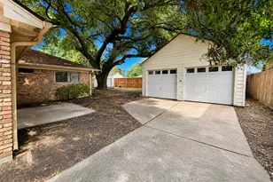 1023 Beaver Bend Rd, Houston, TX 77088 - Photo 11