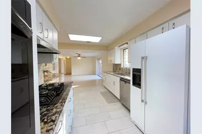 1143 Shadeland Dr, Houston, TX 77043 - Photo 39