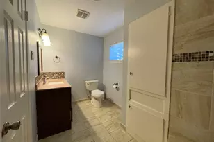 1143 Shadeland Dr, Houston, TX 77043 - Photo 17