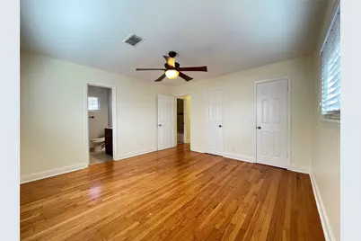 1143 Shadeland Dr, Houston, TX 77043 - Photo 9