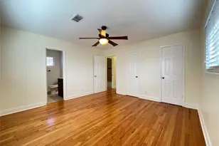 1143 Shadeland Dr, Houston, TX 77043 - Photo 9