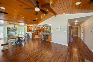 121 Holiday Ln, Coldspring, TX 77331 - Photo 3