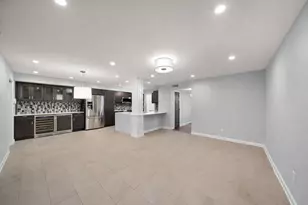 8954 Chatsworth Dr, Houston, TX 77024 - Photo 11