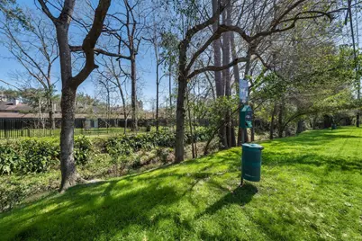 8954 Chatsworth Drive, Houston, TX 77024 - Photo 31