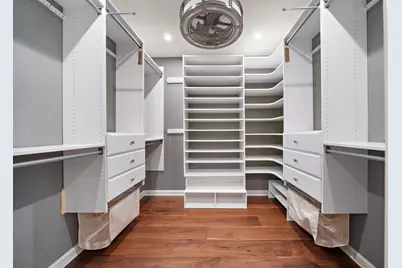 8954 Chatsworth Drive, Houston, TX 77024 - Photo 19