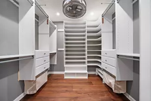 8954 Chatsworth Dr, Houston, TX 77024 - Photo 19